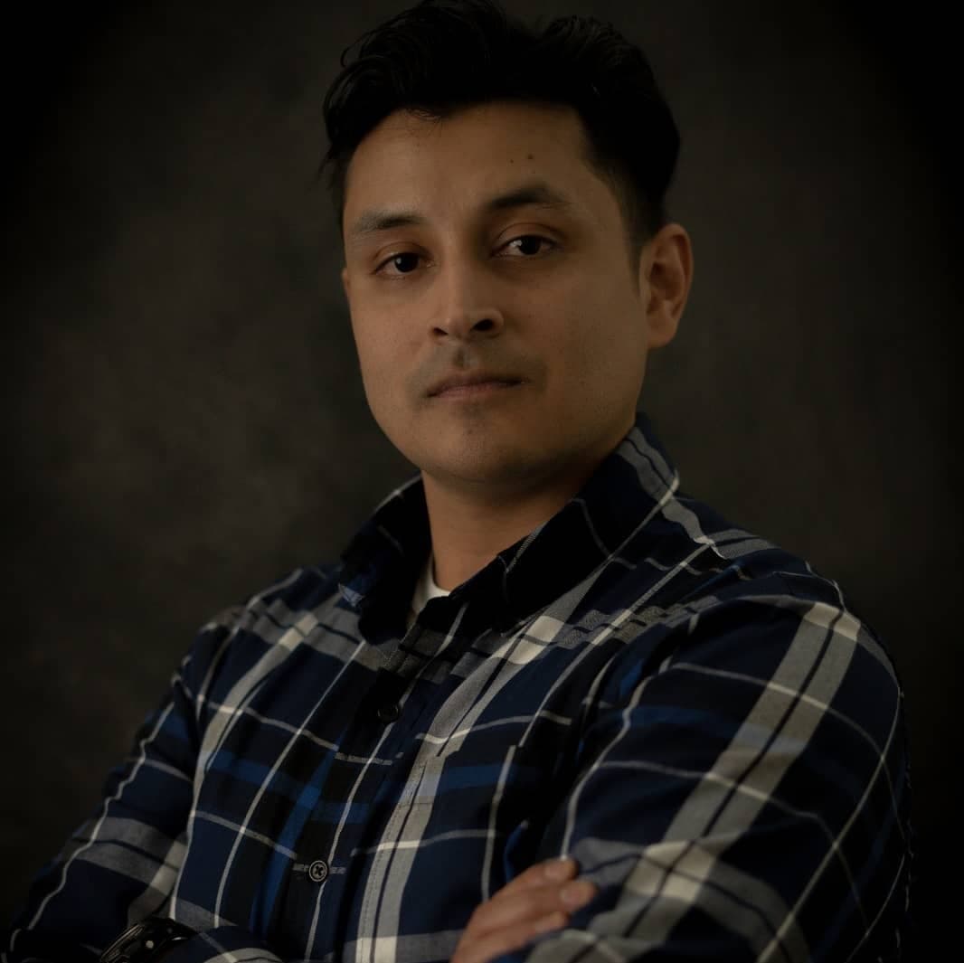 Luis Delgado Vega — Founder & CEO, DelaVega Marketing